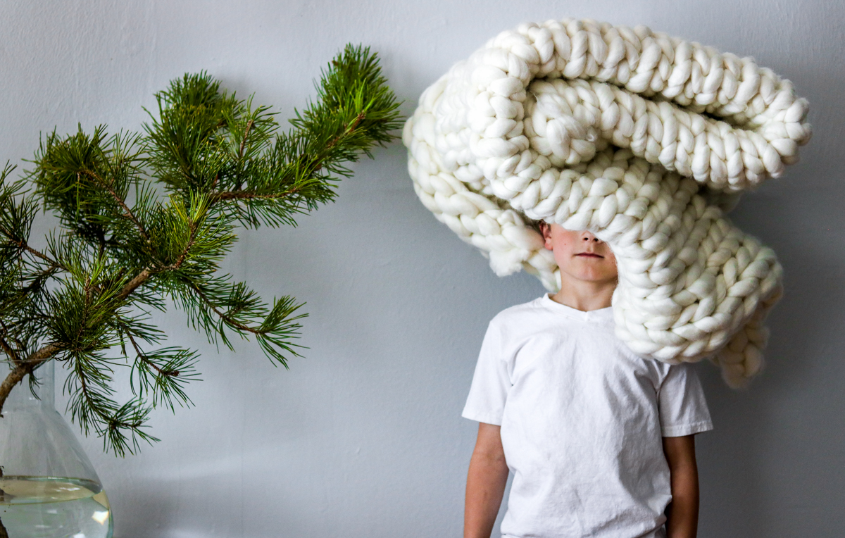DIY Chunky Knit Throw Blanket
