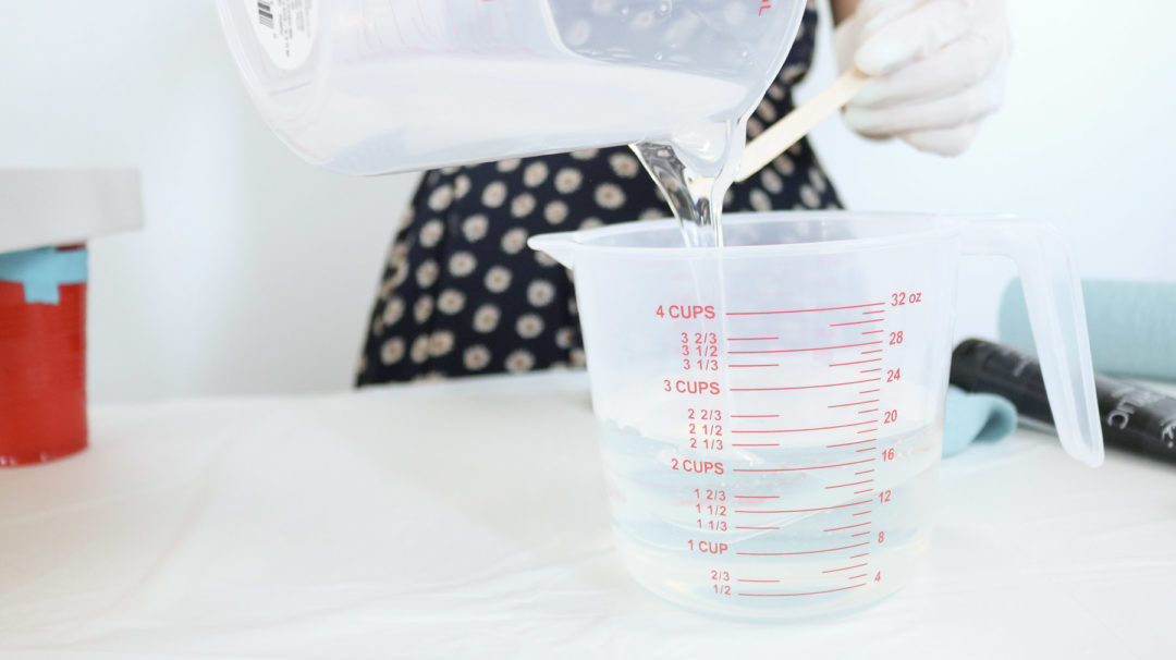 BEGINNERS HOW TO POUR RESIN! WHAT YOU NEED TO KNOW!!