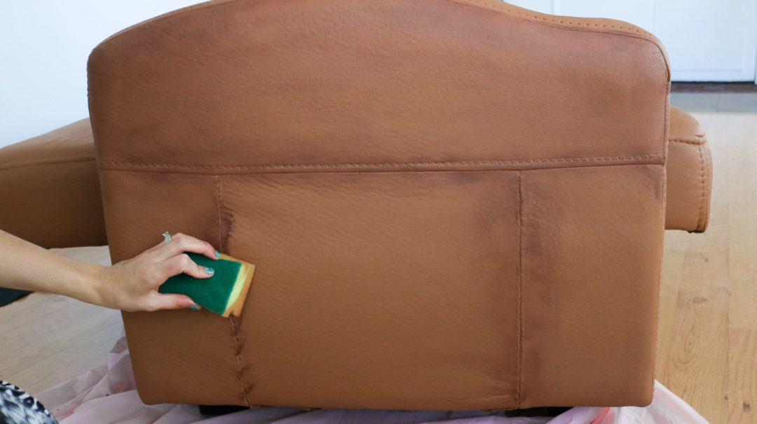 How to paint your microfiber couch to look like real leather! Lily