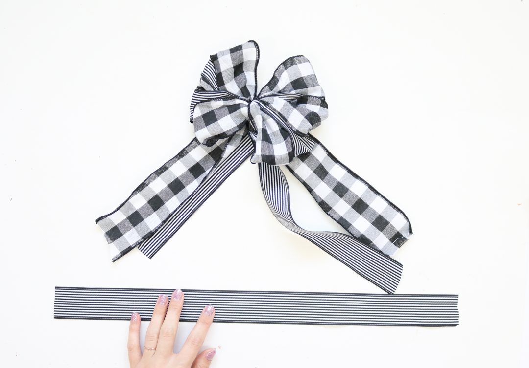 PLAID WREATH DIY+ Bow HACK! Plaid WITH TINY VELVET pumpkins!