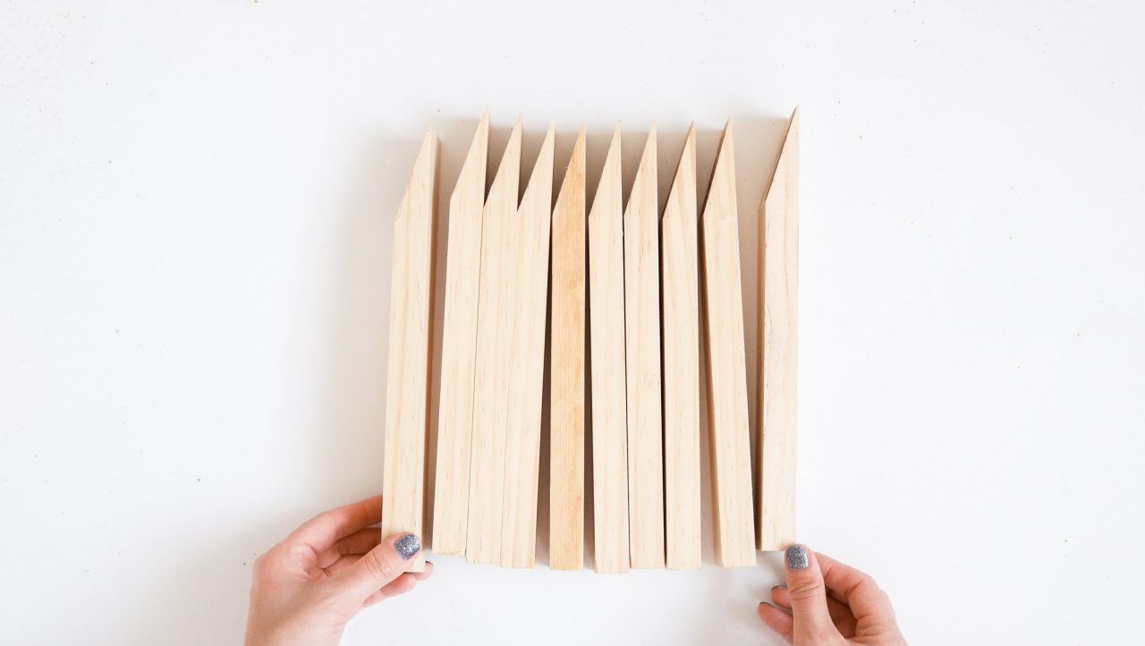 DIY Wood Star - In 5 Easy Steps ! Styled 4 Ways | Spring + Holidays