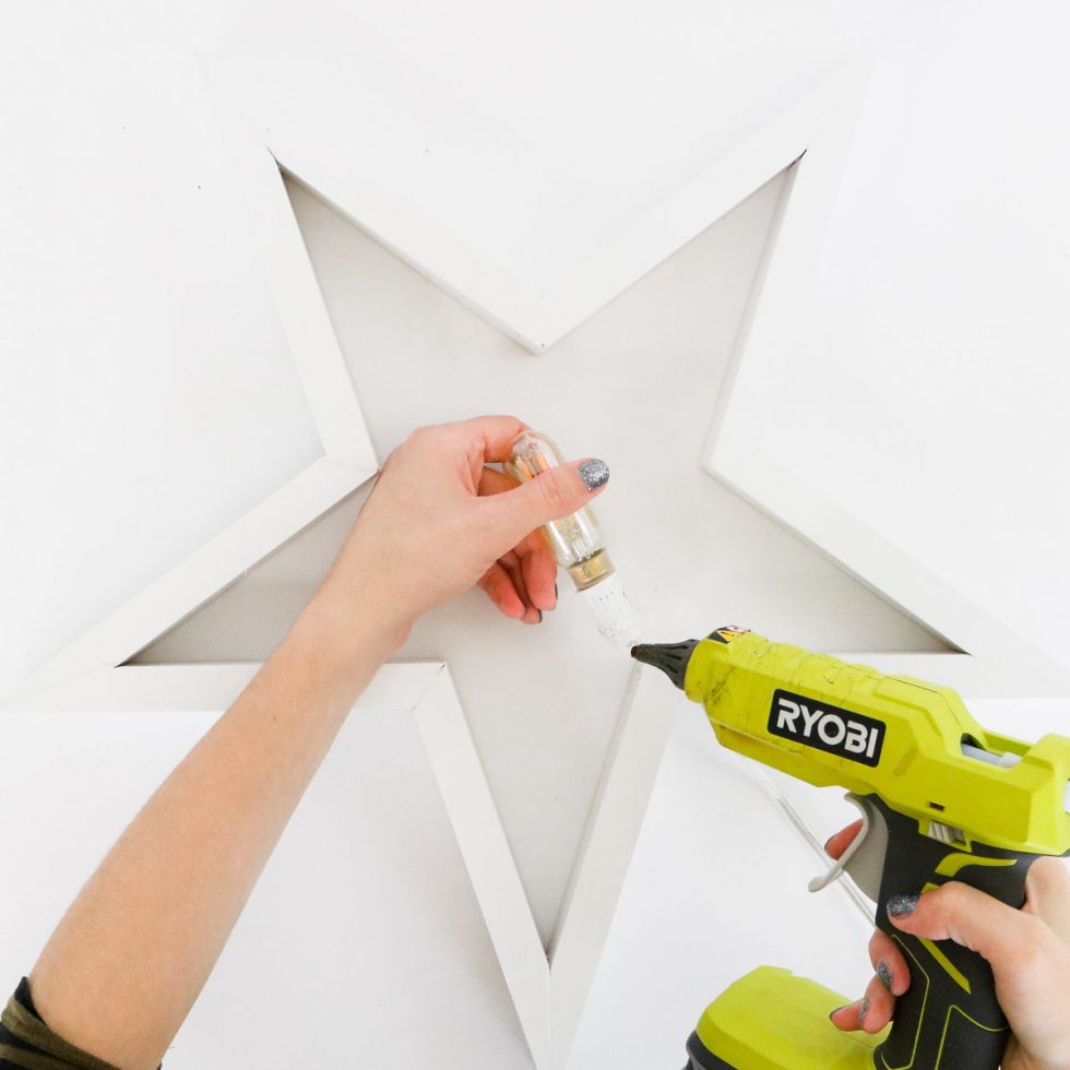 DIY Wood Star - In 5 Easy Steps ! Styled 4 Ways | Spring + Holidays