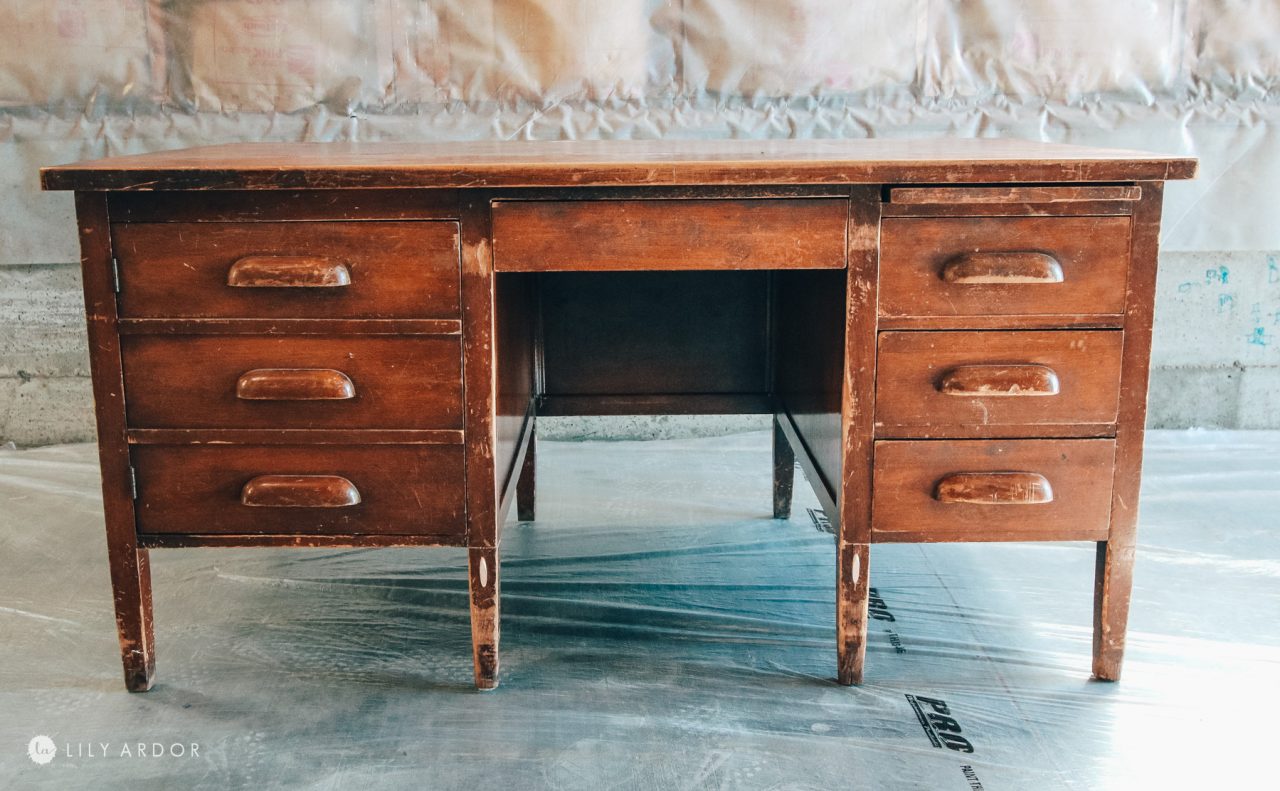 HOW TO REFINISH A DESK Lily Ardor