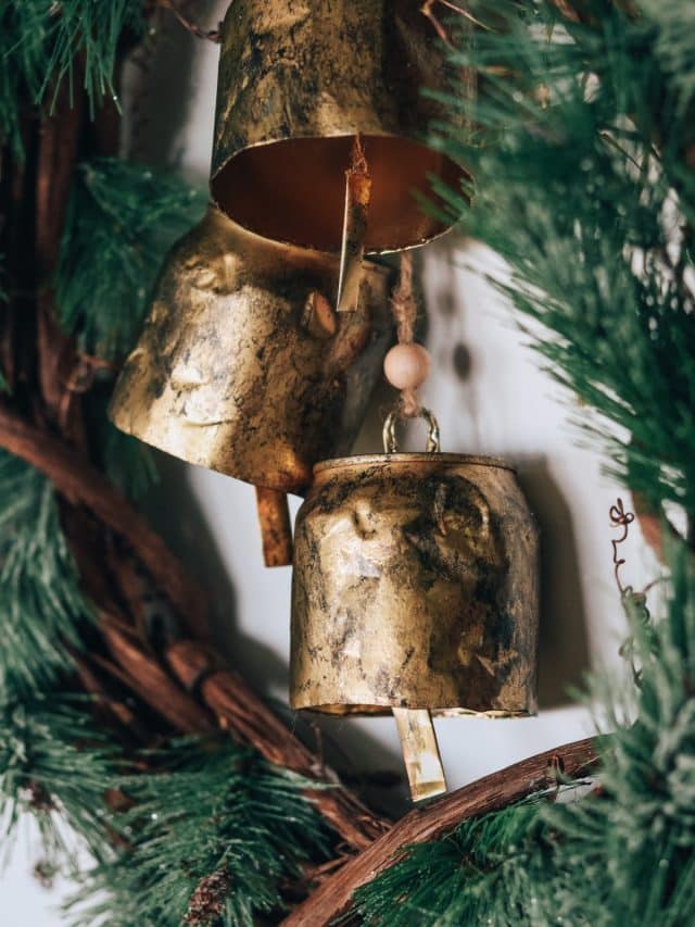 DIY Christmas bells from RECYCLED SODA CANS!