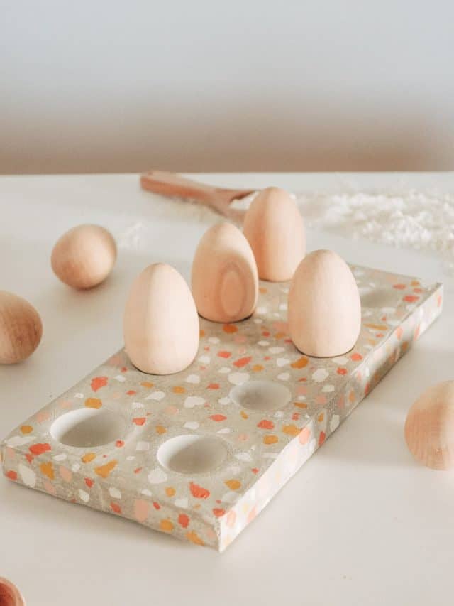 DIY Speckled Ceramic Egg Holder - With Model Magic - Lily Ardor