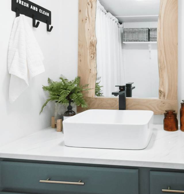 DIY MARBLE RESIN COUNTERTOP